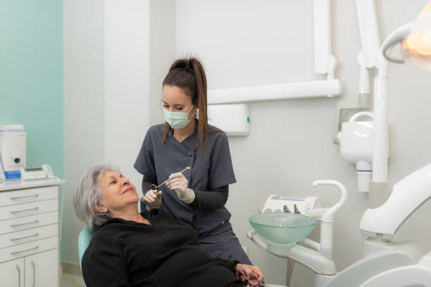 Best Emergency Cosmetic Dentistry (e.g., broken veneers) in Center Point, IA